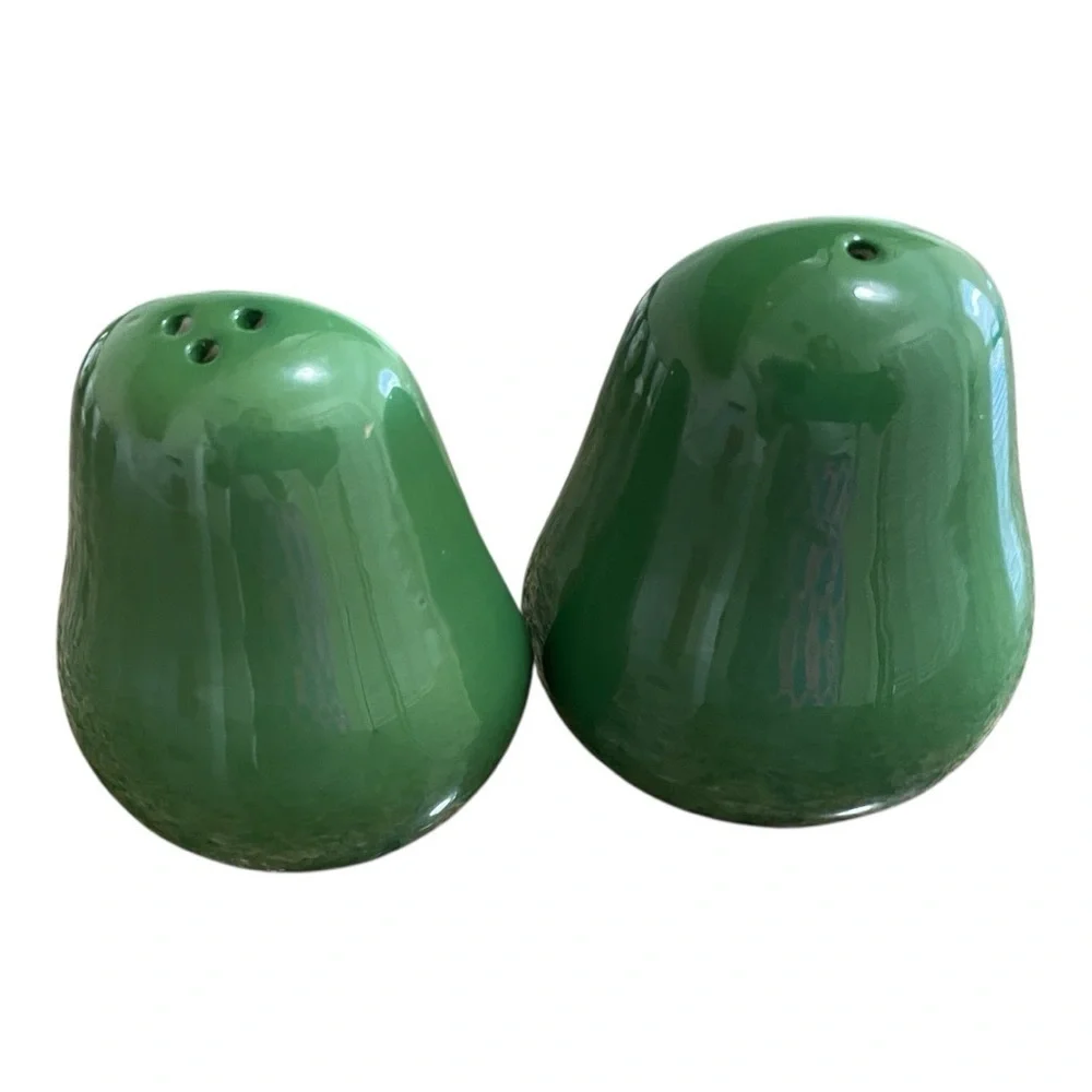 Happy Avocado Salt & Pepper Set, Sass & Belle, Vintage Set of Guacamole Avocodas - Picture 3 of 4